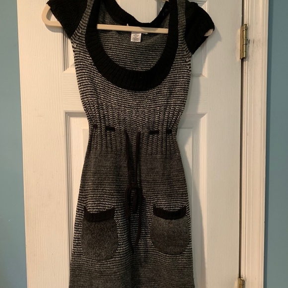 Gray and Black sweater dress - Picture 1 of 3